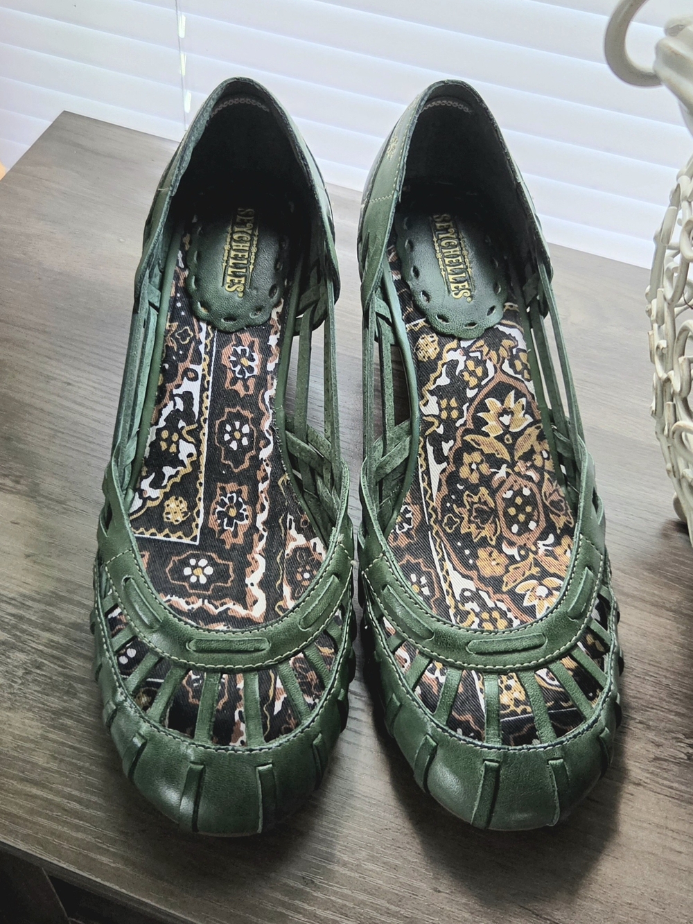 NWT Seychelles Forest Green Woven Leather Wedges Embroidered Wood Heel Size 9.5 - Picture 6 of 9